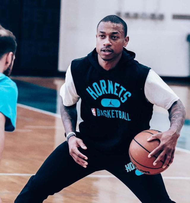 其中6场红 其中6场红