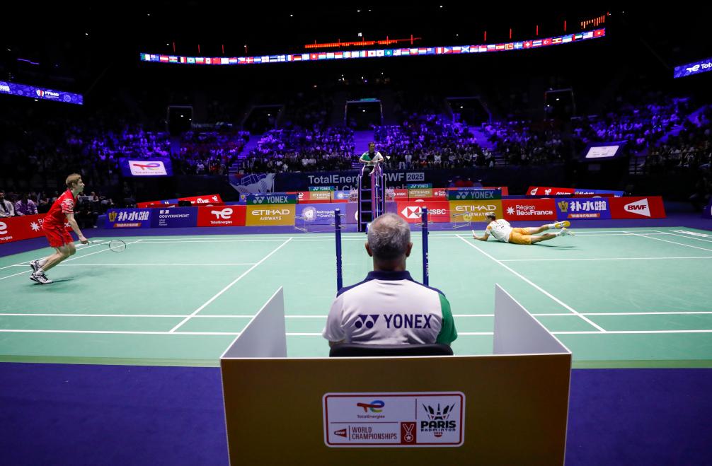 柯克曲通过 柯克曲通过