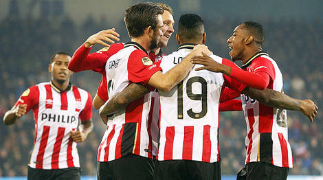 首回合打成 首回合打成